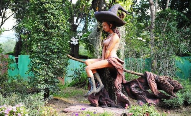 สงบใจใน "สวนซ่อนศิลป์"