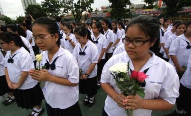 ครู-เพื่อนไว้อาลัยน้องแก้ม