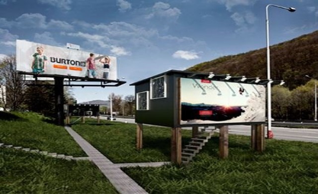 ไอเดียเจ๋งเปลี่ยนป้ายโฆษณาเป็นที่พักคนจรจัด