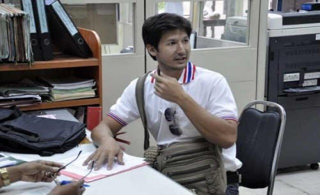 การ์ดกปปส.มอบตัวสู้คดีรุมยำ'พันเอก'ยกกรวย