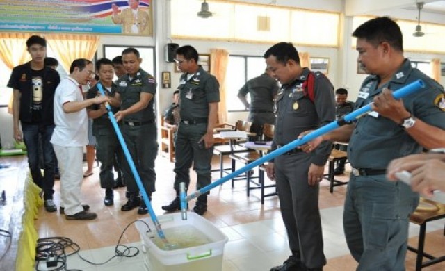 อุปกรณ์จับสัญญาณไฟฟ้ารั่วในน้ำ