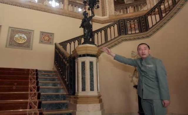 'ปนัดดา'ตรวจความพร้อมตึกไทยคู่ฟ้า