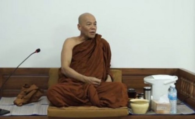 'หลวงพ่อเกษม'แจงสร้างลานจอดเฮลิคอปเตอร์เพื่อไปรพ.