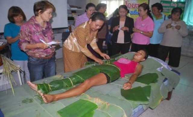 สปาใบตอง สืบสานภูมิปัญญาท้องถิ่น