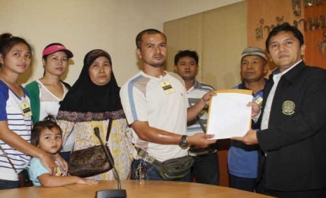 รุดร้องศูนย์บริการปชช.เหตุจับผิดตัวคดียาเสพติด