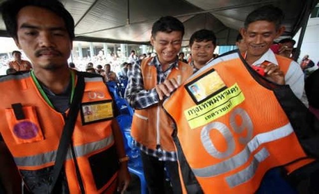 วินจยย.ทั่วกรุงแห่ขึ้นทะเบียนร่วมแสน