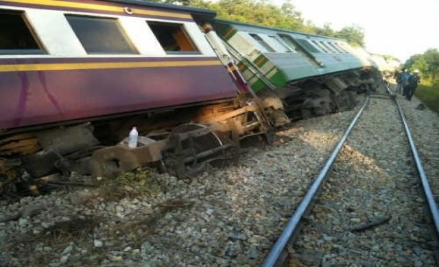รถไฟท้องถิ่นตกรางเจ็บ7ราย