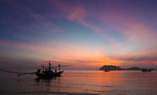 วิถีชีวิตยามเช้าชาวเล