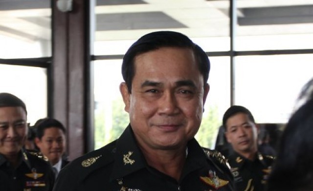 นายกฯซัดเลือกสปช.ไม่เกี่ยว'เครือข่าย วปอ.'