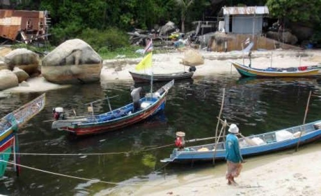 ชาวประมงร้องสร้างเขื่อนหินถาวรปากคลองสำโรง