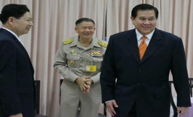 'ธนะศักดิ์'ติวทูตไทยในยุโรป