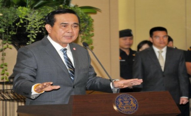 'ประยุทธ์'ปัด'ประวิตร'เจอ'ยิ่งลักษณ์-ทักษิณ'