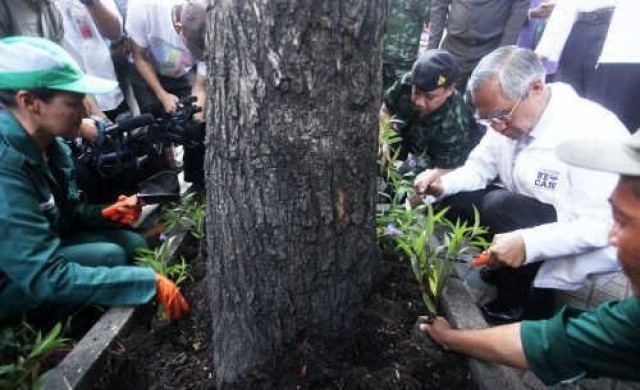 กทม.ลุยจัดระเบียบ'สีลม'วันแรก