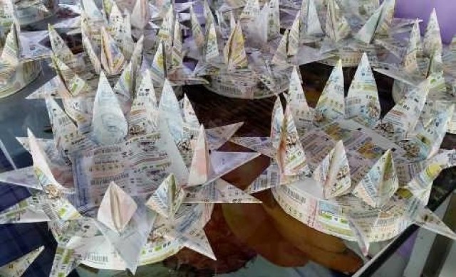 ไอเดียเจ๋ง!นำสลากกินแบ่งรัฐบาลทำเป็นกระทง