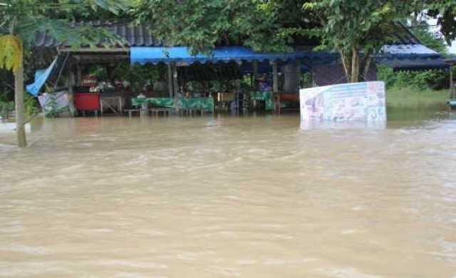 น้ำป่าเทือกเขาบรรทัดหลากท่วมตรัง