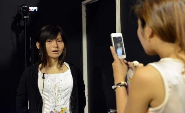 หุ่นแอนดรอยด์'อาซูนะ'เหมือนคนราวกับแกะ