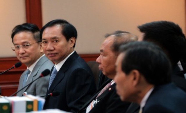 ชงห้ามนิรโทษฉีกรธน.