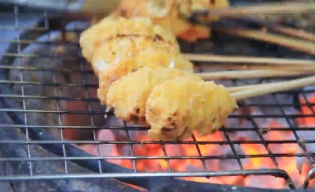 อากาศหนาวข้าวจี่ชุบไข่ขายดีเป็นเทน้ำเทท่า