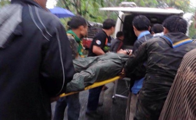 ฮ.บินตรวจน้ำท่วมตกเจ็บ4 นราฯส่อจมบาดาลถึงปีใหม่