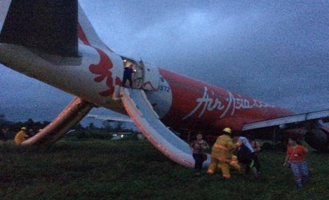 บินแอร์เอเชียไถลออกนอกรันเวย์ฟิลิปปินส์