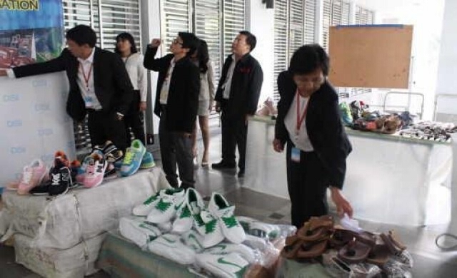 'ดีเอสไอ'บุกจับสินค้าละเมิดลิขสิทธิ์ค่ากว่า40ล.