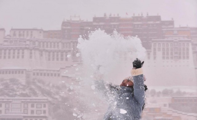 ทิเบตเจอหิมะตกหนักเป็นประวัติการณ์