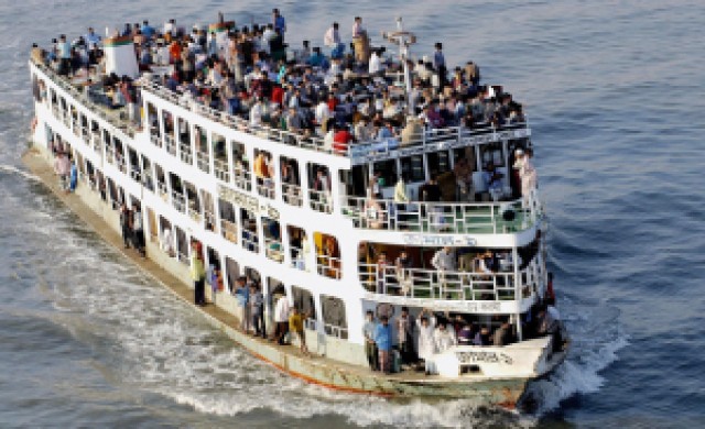 เรือบังกลาเทศล่มตาย 7 สูญหาย 200