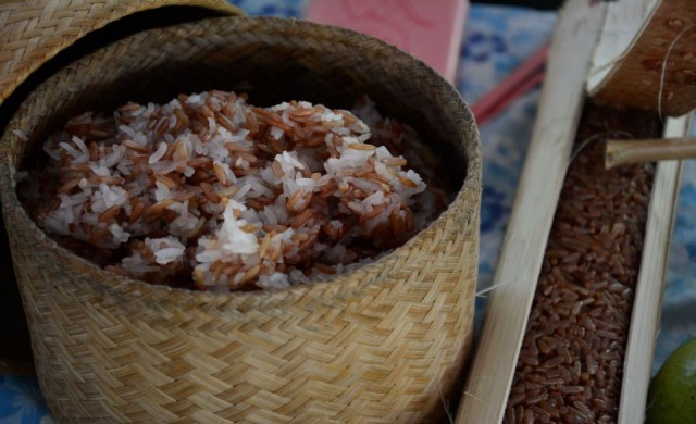 อย่าลืม 'ข้าวแดง' แกงร้อน