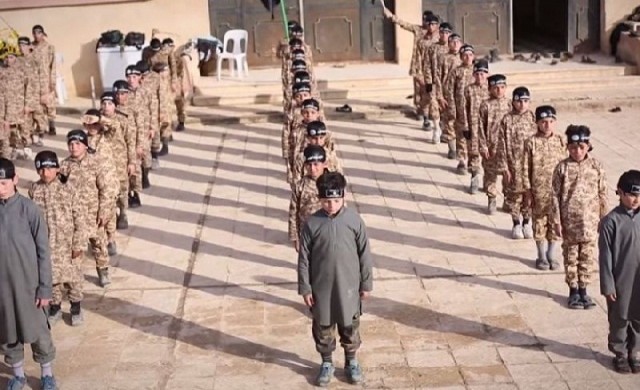 ไอเอสเผยคลิปนักรบเด็กสังหารวัยรุ่นอิสราเอล