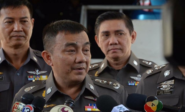 นครบาลเล็งจับคดีปาบึ้มศาลอาญาเพิ่ม