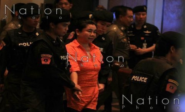 สอบเค้น'เดียร์'แจ้งข้อหาก่อการร้าย แกนนำกลุ่มการเมือง