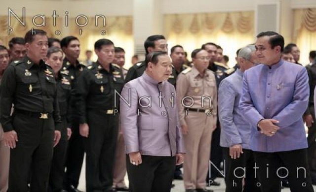 'เปรม' เปิดบ้านสี่เสาฯให้เอกชน-มูลนิธิ รดน้ำวันสงกรานต์