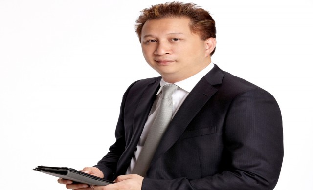 พิชญ์ โพธารามิก ทฤษฎีกลับหัวของจัสมิน กรุ๊ป