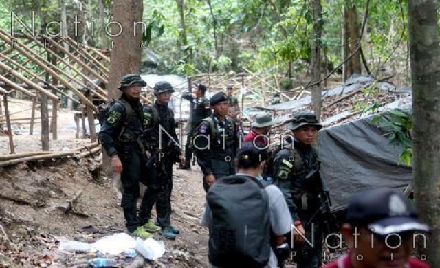 มทภ.4 ลงพื้นที่ตรวจสอบหลุมฝังศพชาวโรฮินญา