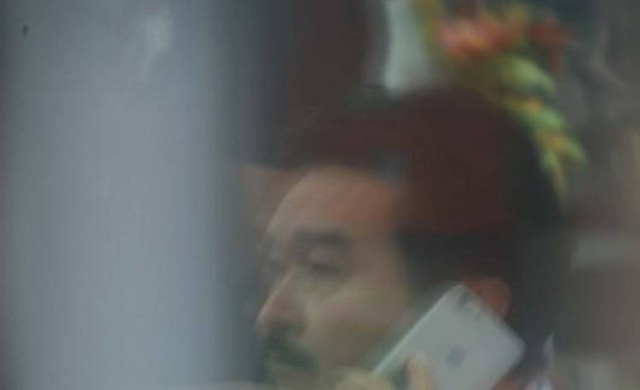 ตร. บุกค้นบ้านนายกเล็กปาดังฯ