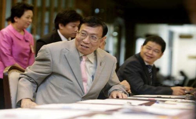 'พรเพชร' ชี้ทำประชามติเป็นอำนาจครม.-คสช.