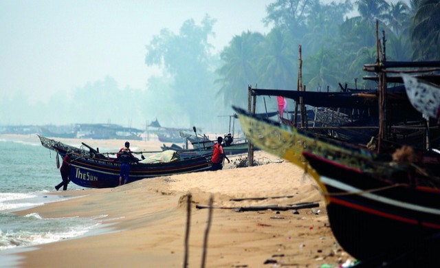 สายใยร้อยใจ 100 ปีเมืองนรา