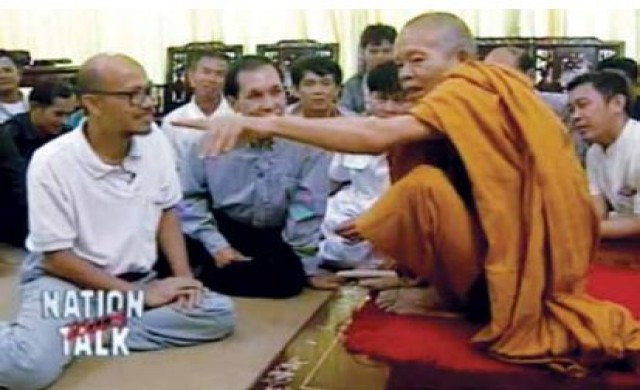 หลวงพ่อคูณ 'มาร้อยทำทั้งร้อย บ้านเมืองเราไม่กระจอกอย่างนี้'