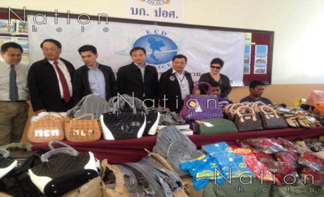 จับสินค้าละเมิดลิขสิทธิ์ค่า30ล้าน