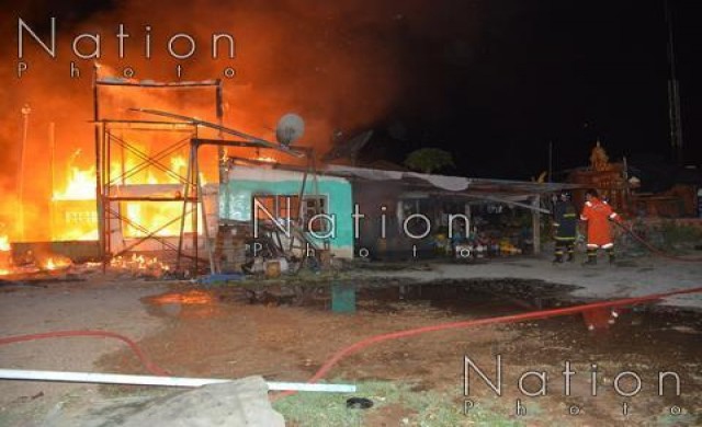 ไฟไหม้บ้าน 'ว่าที่เจ้าสาว' วอด สูญกว่าล้าน