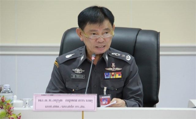 ผบ.ศชต.จี้ ตำรวจเร่งสางคดีป่วนโก-ลก