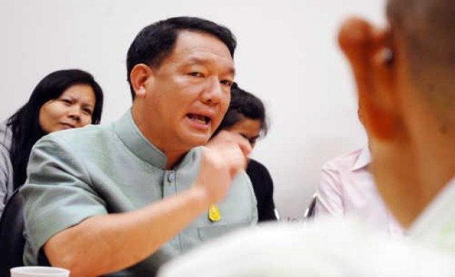 'กิตติรัตน์'จัดชุดใหญ่โต้'อรรถวิชช์' ปมรบ.ยิ่งลักษณ์ก่อหนี้