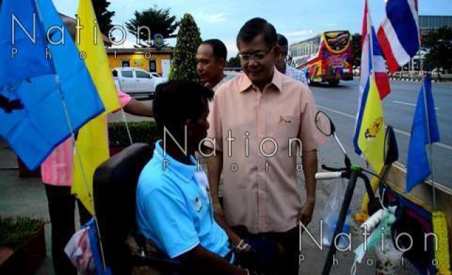 พ่อเมืองกรุงเก่าชื่นชม'ลุงคำพา' นั่งวินแชร์ถวายพระพร