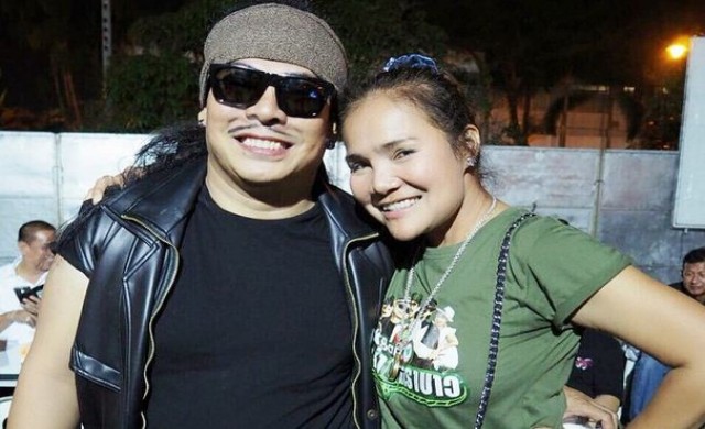 เมีย 'โหน่ง ชะชะช่า' ใจกว้าง! แจงปมร้อน ผัวทิ้งลูกเมียเก่า