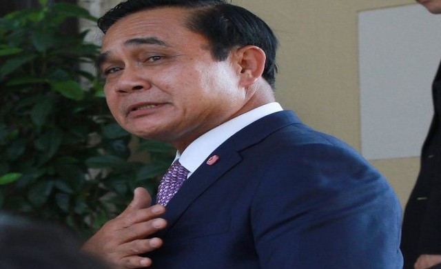 'ประยุทธ์'ระบุเอาหัวใจมอบเป็นของขวัญวันเกิดให้'ประวิตร'