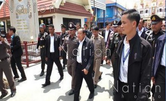 'ประวิตร'นำคณะมูลนิธิอนุรักษ์ป่ารอยต่อฯ แสดงความจงรักภักดี