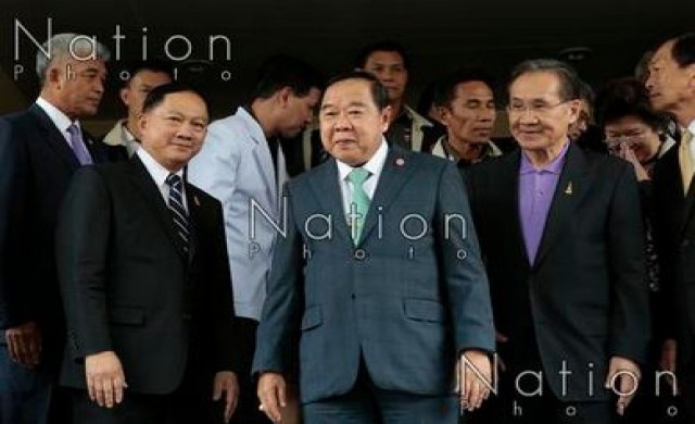 ชงโผโยกย้าย 'บิ๊กทหาร' ให้นายกฯเพื่อทูลเกล้าฯ