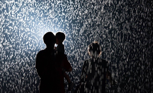 นิทรรศการฝนตกไม่เปียกในเซี่ยงไฮ้