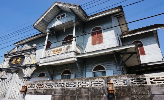 เตร็ดเตร่เดิน “ตรอก” ที่ “ตาก” 