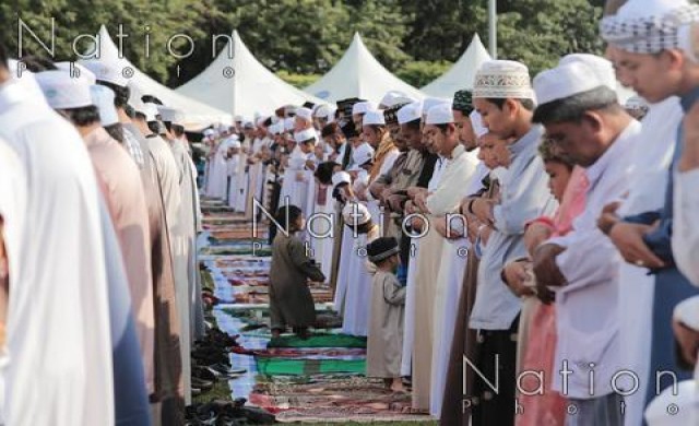 ชาวมุสลิมพร้อมใจร่วมละหมาดอีดิลอัฎฮา